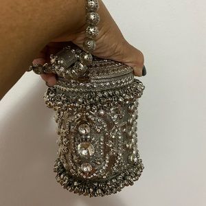 Jennifer Lee beaded clutch